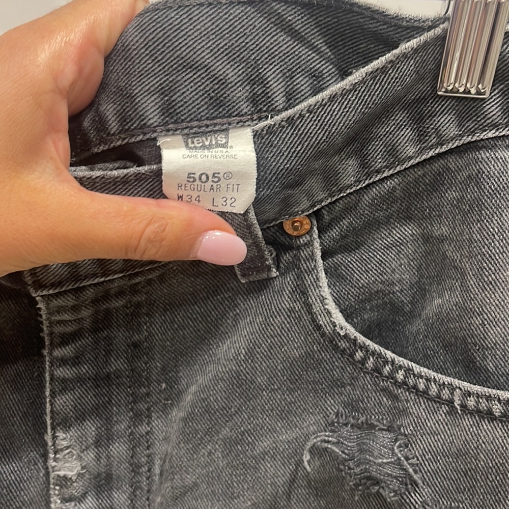 COPY - Levi Jean ripped shorts - Picture 5 of 9